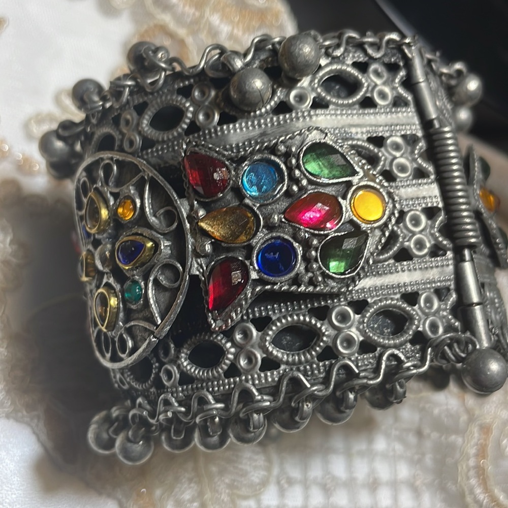 Oxidized bangle - Picture 3 of 3